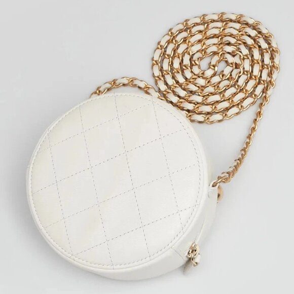 Chanel White Quilted Lambskin Leather Pearl Round Clutch with Chain Bag - Picture 3 of 12